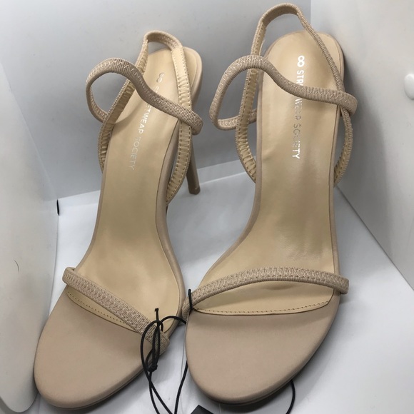 Nude Heels- NWT - Picture 2 of 9